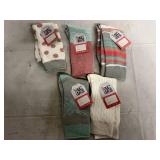 5 Pairs Of Muk Luks Pastel Socks