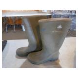 4 Pair of Rubber Boots