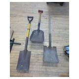 3 Shovels