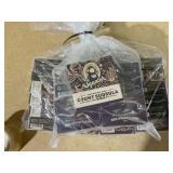 LOT OF 34 Dr.Squatch Men