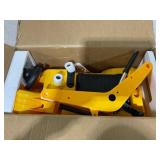 HOMCOM 2 in 1 Ride On Toy Digger Digger Tractor Pulling Cart Pretend Play Construction Truck