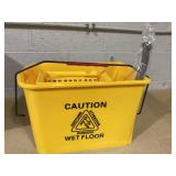 HOMCOM Compact Mop Bucket with Wringer, Mop Bucket on Wheels, 21 Quart, Separate Dirty and Clean Water, Yellow (Side A Bit Cracked)