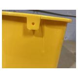 HOMCOM Compact Mop Bucket with Wringer, Mop Bucket on Wheels, 21 Quart, Separate Dirty and Clean Water, Yellow (Side A Bit Cracked)