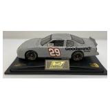 Misc. NASCAR 1:24 Scale Die Cast Stock Cars Kevin Harvick (Revell #29 Car Doesn