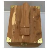 Footfitter Brand Wooden Shoeshine Box With Shoeshine Items