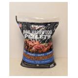 NEW KIRKLAND SIGNATURE BBQ HARDWOOD PELLETS 40LBS
