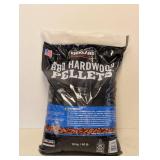 NEW KIRKLAND SIGNATURE BBQ HARDWOOD PELLETS 40LBS