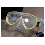 Cressi Adult Rondine Palau Fin Snorkel Set - Fin Size M/L