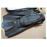 Cressi Adult Rondine Palau Fin Snorkel Set - Fin Size M/L