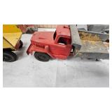 Lot of Early Die Cast 1/16 Dump Trucks, Wrecker