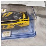 Matt Kenseth 1:24 DeWalt Racing #17