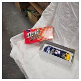 Revell 1/24 Lowes, Mike Skinner #31, Bank