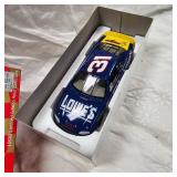 Revell 1/24 Lowes, Mike Skinner #31, Bank