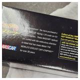 Hot Wheels 1/24 Kyle Petty #44