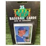 Upper Deck BASEBALL Factory random pack of 25 Cards with Goose Gossage on front