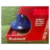 Texas Rangers/NY Yankees 1st Baseman Mark Teixeira Autographed Mini Riddell Helmet