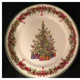 LL-TR - Christopher Radko Traditions Holiday Celebrations 40-Piece Dinnerware Set