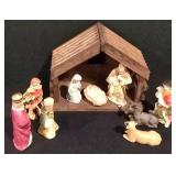 LL-TR - Ceramic Nativity Scene Set with Wood Stable - 11 Piece Holiday Display