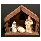 LL-TR - Ceramic Nativity Scene Set with Wood Stable - 11 Piece Holiday Display