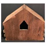 LL-TR - Ceramic Nativity Scene Set with Wood Stable - 11 Piece Holiday Display