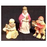 LL-TR - Ceramic Nativity Scene Set with Wood Stable - 11 Piece Holiday Display