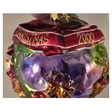 LL-TR - Christopher Radko Globe Trotter Santa Christmas Ornament 2000