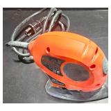 G - Black & Decker Mouse Sander/Polisher MS500B with Case and Extra Sanding Pads