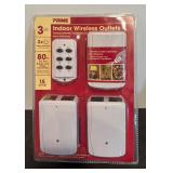 FR - Holiday Living LED Floodlight and Prime Indoor Wireless Outlets Set
