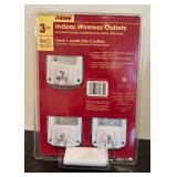 FR - Holiday Living LED Floodlight and Prime Indoor Wireless Outlets Set