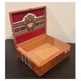 S - Set of 3 Wooden Cigar Boxes Ashton, Oliva and Crop English Market