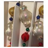 TR - Christopher Radko Snow Bears Holiday Garland