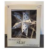 FR - Moravian Star Lighted Treetop Ornament