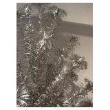 FR - Vintage Aluminum Tinsel Christmas Tree