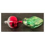FR - Prague Glass Frog and Red Ball Ornament