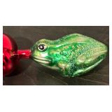 FR - Prague Glass Frog and Red Ball Ornament