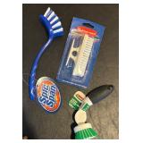 MB - Cleaning Brush and Sponge Collection Including Scotch-Brite, Rubbermaid, Buf-Puf and More