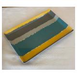 MB - Kitchen Storage and Serveware Lot: Rubbermaid Containers, Serving Trays and Rapid Mac Cookers