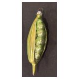S - Set of 2 Glass Vegetable Christmas Ornaments