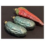 S - Set of 3 Glass Vegetable Ornaments Carrot and Pickles