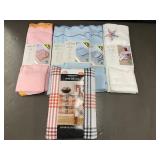 Kirkton House Halloween PEVA Tablecloth 60x84 Rectangle - Napkins & Placemats (Lot of 5)