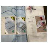 Kirkton House Halloween PEVA Tablecloth 60x84 Rectangle - Napkins & Placemats (Lot of 5)