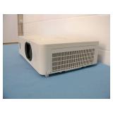 Hitachi CP-WU5505 WUXGA 5000-Lumen HD Home Theater LCD Projector / Projection System