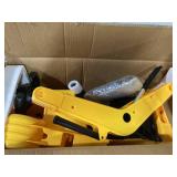 HOMCOM 2 in 1 Ride On Toy Digger Digger Tractor Pulling Cart Pretend Play Construction Truck