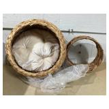 PawHut Handwoven Elevated Cat Bed with Soft Cushion & Egg Chair Shape, Basket Bed Kitty House with Stand, Raised Wicker House for Indoor Cats, 23.5" H, Light Brown