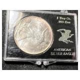 1986 AMERICAN SILVER EAGLE 1 TROY OZ .999 FINE SILVER IN CASE