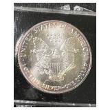 1990 AMERICAN SILVER EAGLE 1 TROY OZ .999 FINE SILVER IN CASE