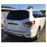 2015 Nissan Pathfinder SV