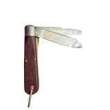 Pair of Vintage Colonial USA Pocket Knives with Two Blades Each