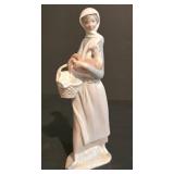 LL-S - Lladro #4591 Retired Porcelain Figurine Girl with Rooster