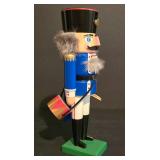 LL-S - 13-Inch Erzgebirgische Volkskunst German Nutcracker Drummer